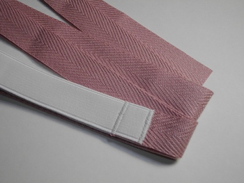 三重紐(渋めのピンク)