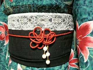 浴衣：レース重ね衿